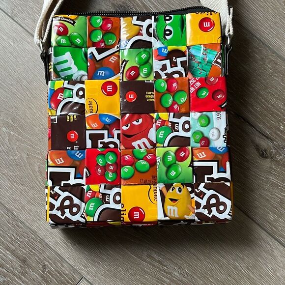 Handmade M&M Shoulder Bag by Mitz - Picture 2 of 7